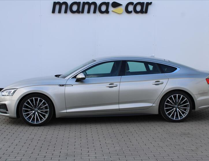 Audi A5 4