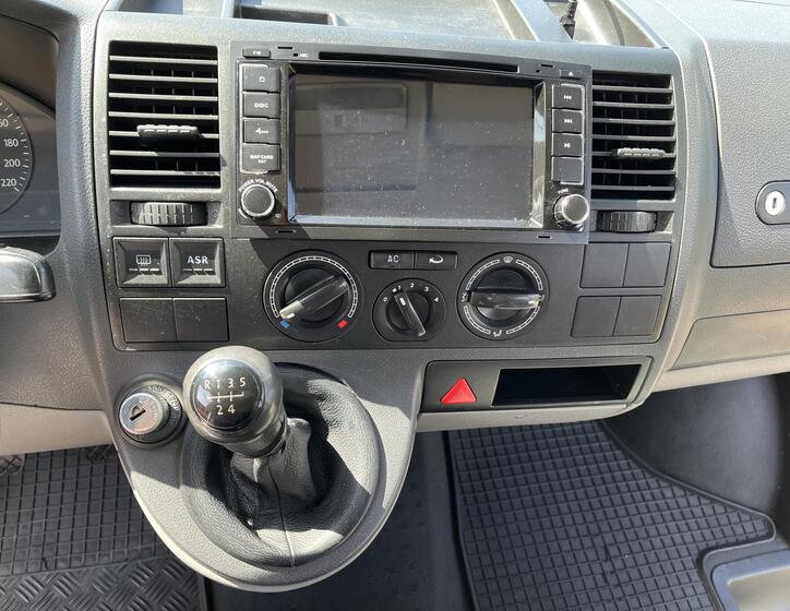 Volkswagen Transporter 18