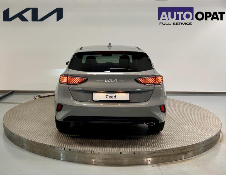 KIA Ceed 4