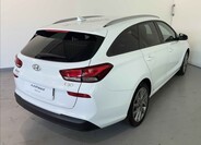 Hyundai i30 4