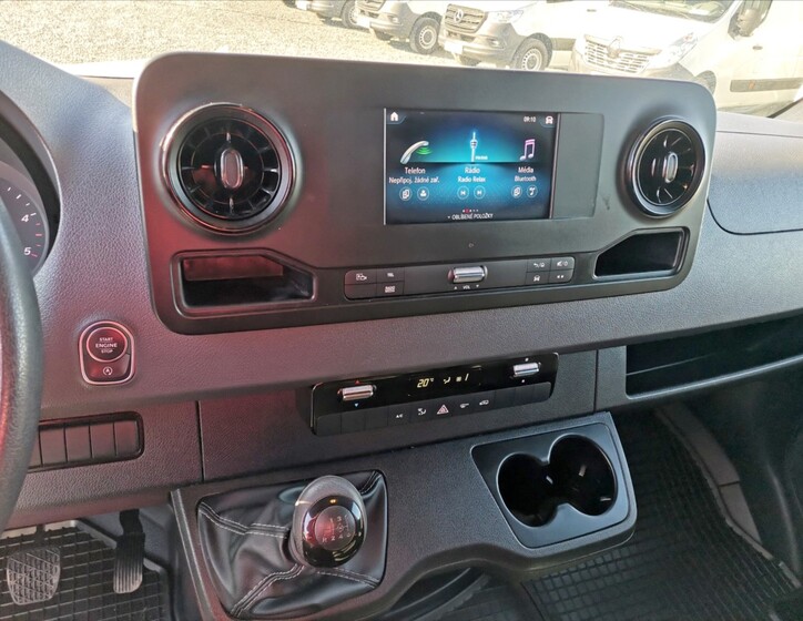 Mercedes-Benz Sprinter 9