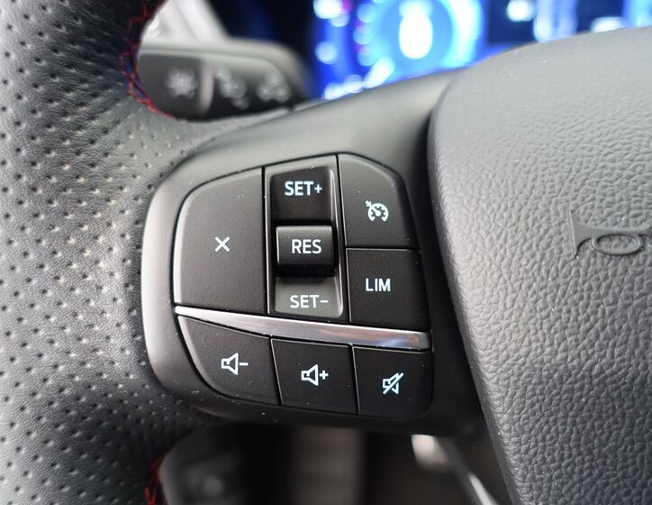 Ford Kuga 24