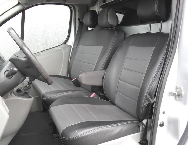 Opel Vivaro 11