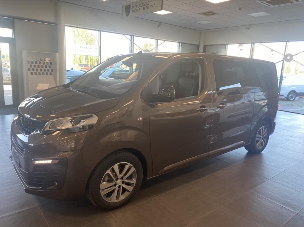Peugeot Traveller