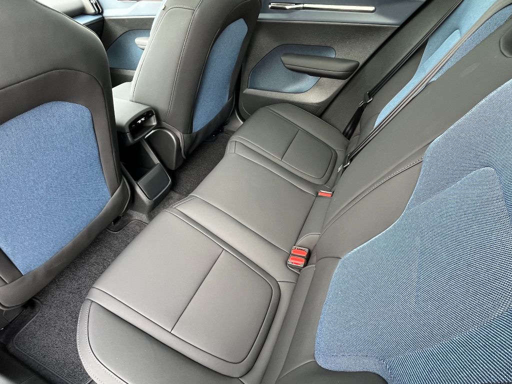Volvo EX30