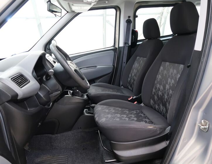 Opel Combo 14