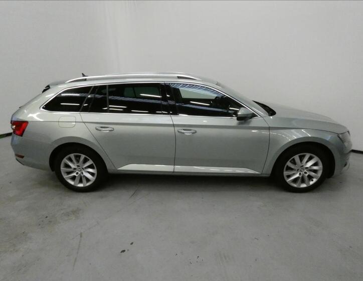 Škoda Superb 3