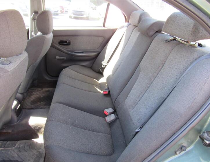 Hyundai Elantra 10