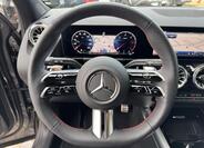 Mercedes-Benz GLA 8