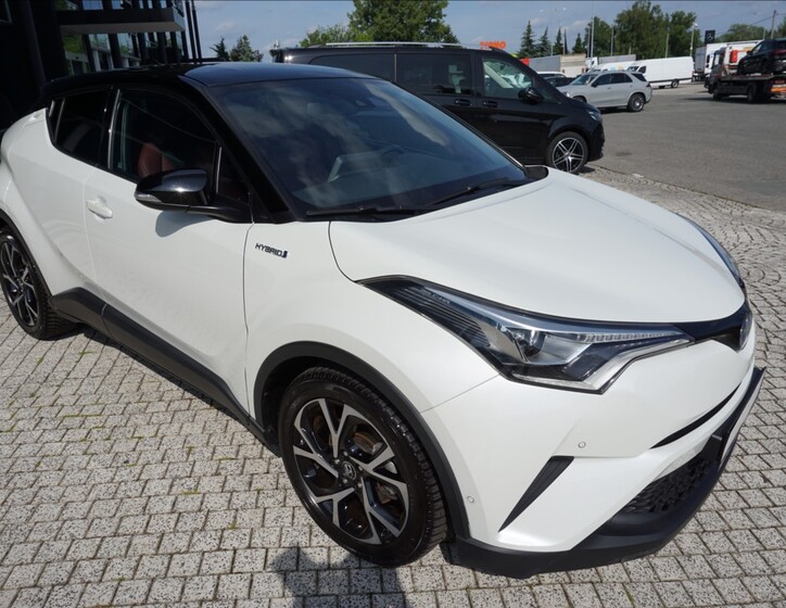 Toyota C-HR 1