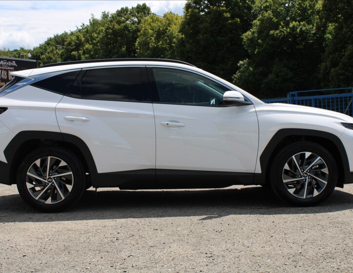 Hyundai Tucson 4