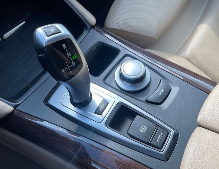 BMW X6 36