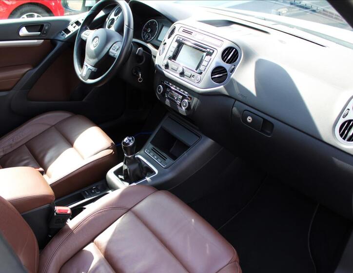 Volkswagen Tiguan 30
