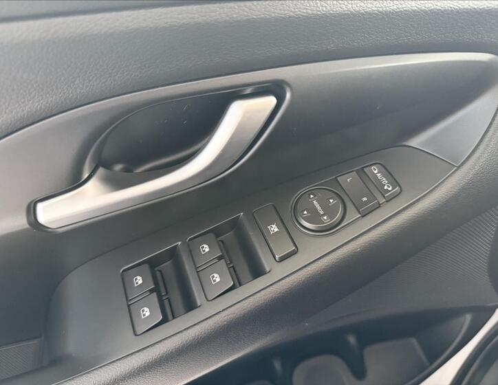 Hyundai i30 10