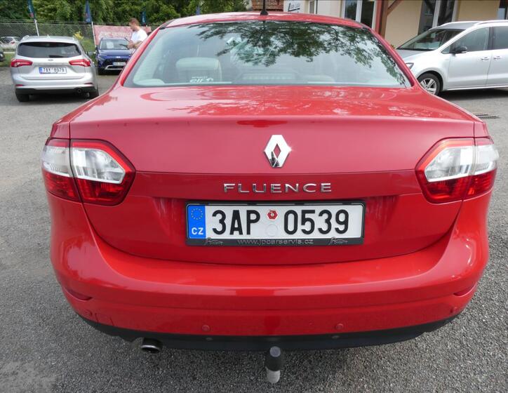 Renault Fluence 9