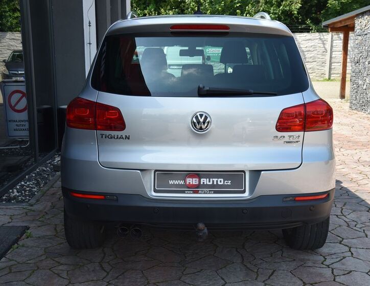 Volkswagen Tiguan 7