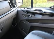 Ford Tourneo Custom 38
