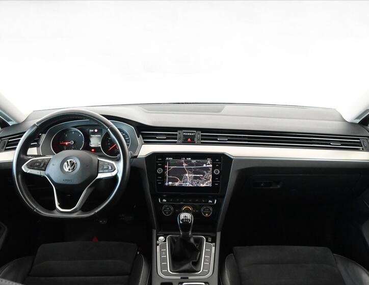 Volkswagen Passat 11