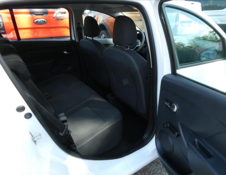 Dacia Sandero 21
