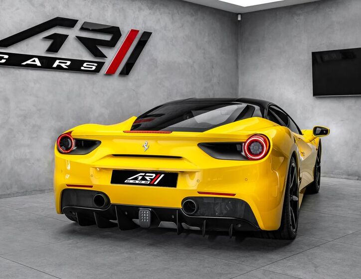 Ferrari 488 6