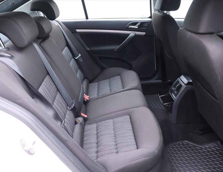 Škoda Octavia 12