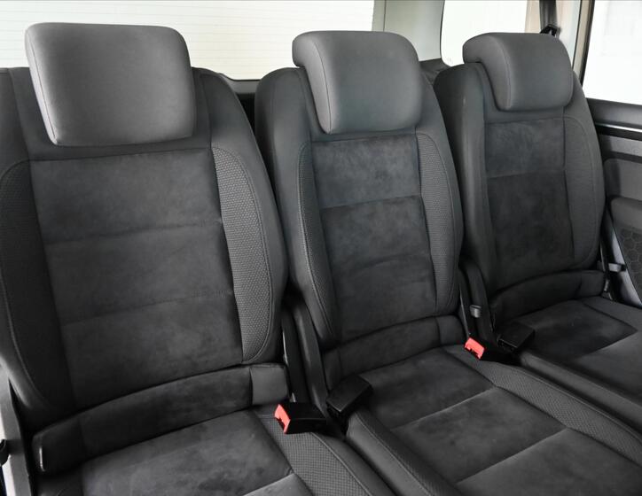 Volkswagen Touran 26