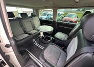 Volkswagen Multivan 16