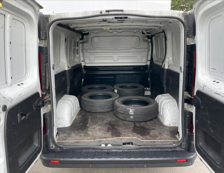 Renault Trafic 19