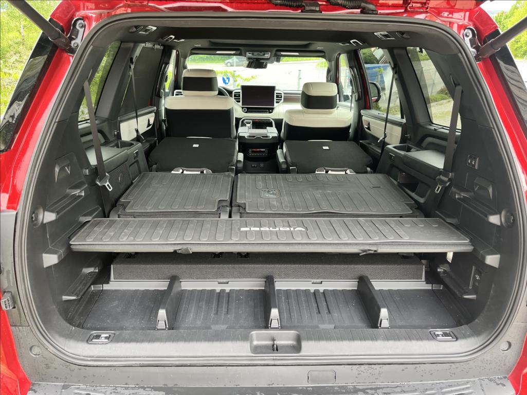 Toyota Sequoia