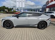 KIA EV6 4