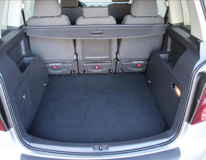 Volkswagen Touran 34