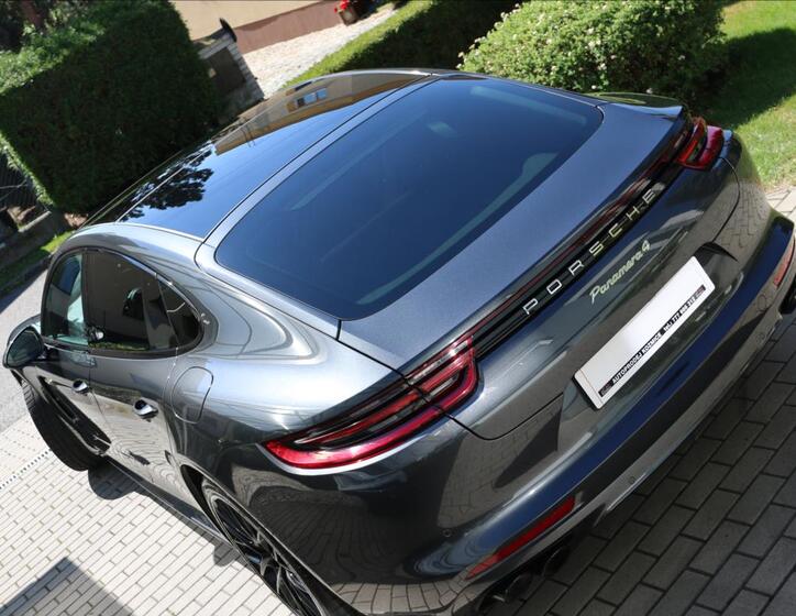 Porsche Panamera 15