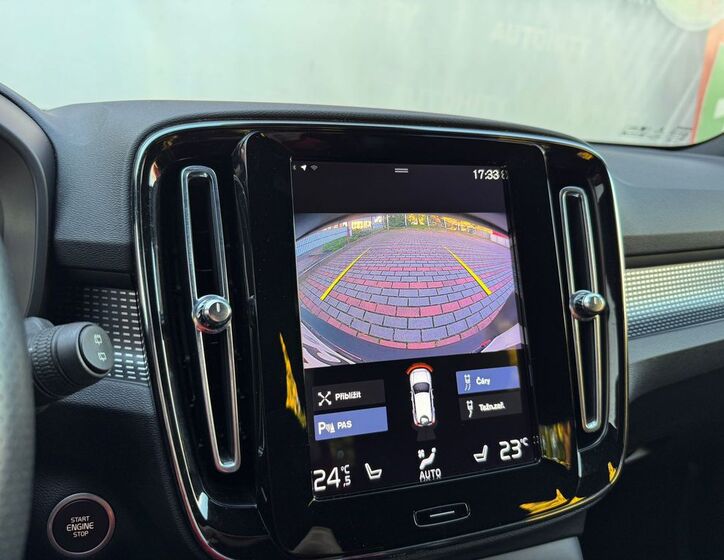 Volvo XC40 26