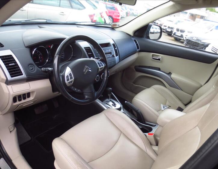Citroën C-Crosser 10