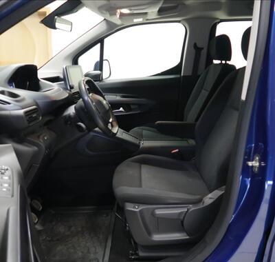 Peugeot Rifter 8