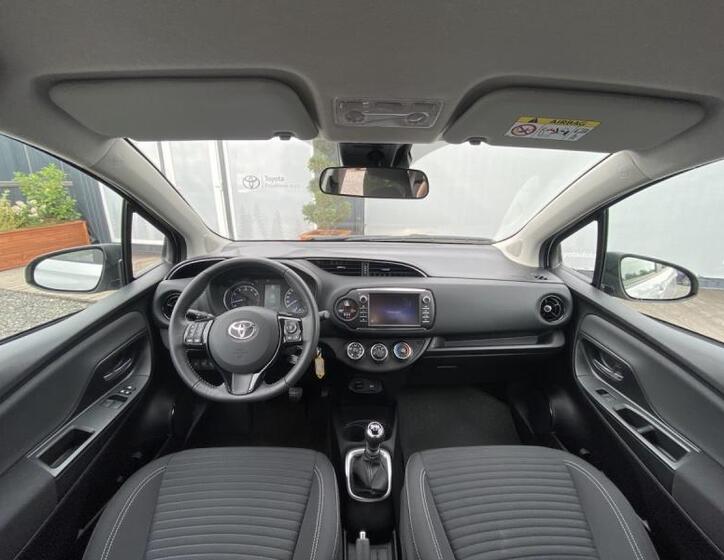 Toyota Yaris 14