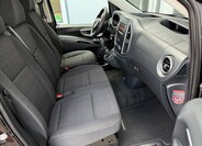 Mercedes-Benz Vito 12
