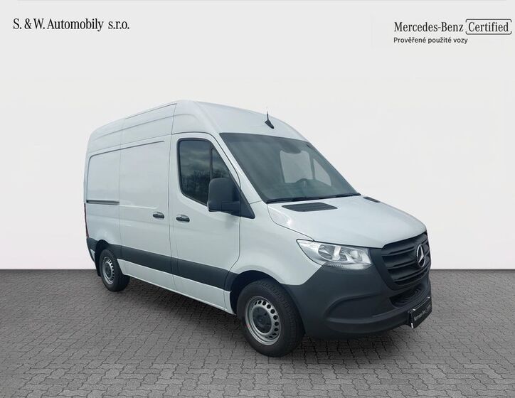 Mercedes-Benz Sprinter 3