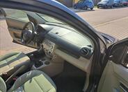 Mazda 2 32