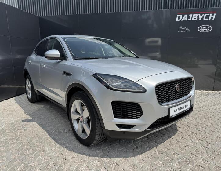 Jaguar E-Pace 3