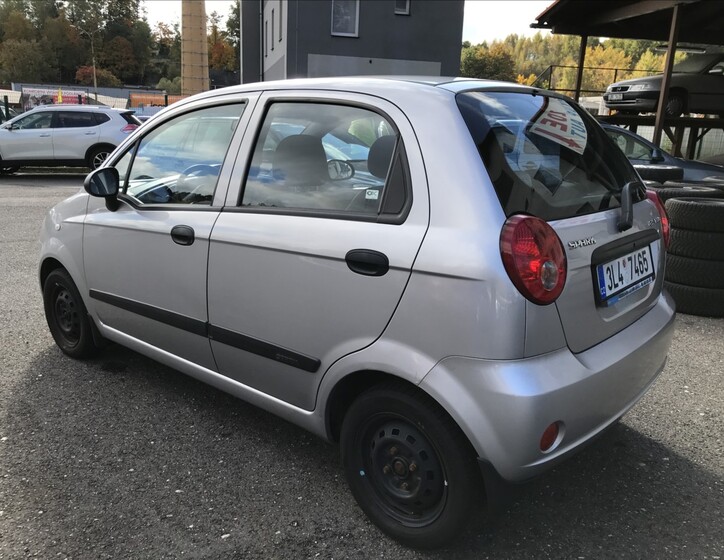 Chevrolet Spark 6