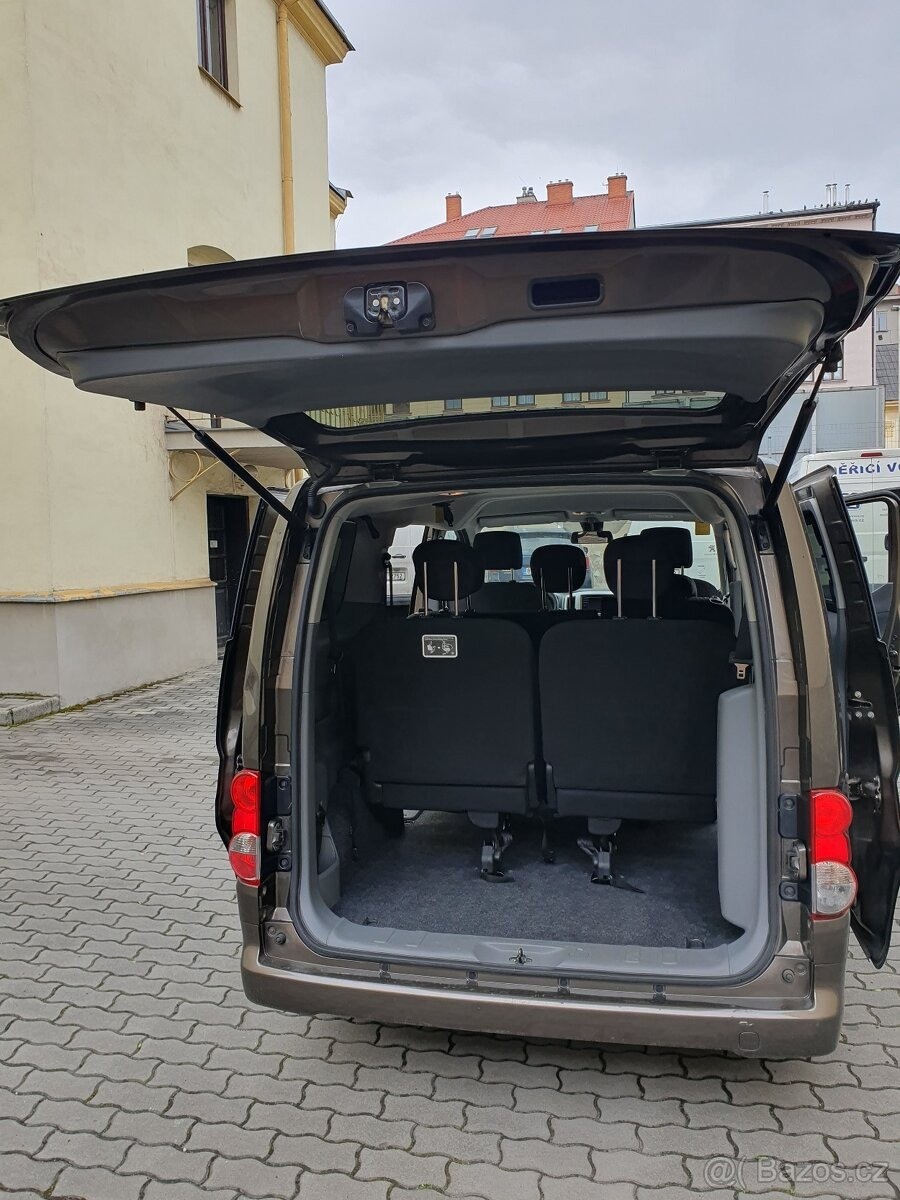 Nissan NV200