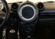Mini Countryman 18