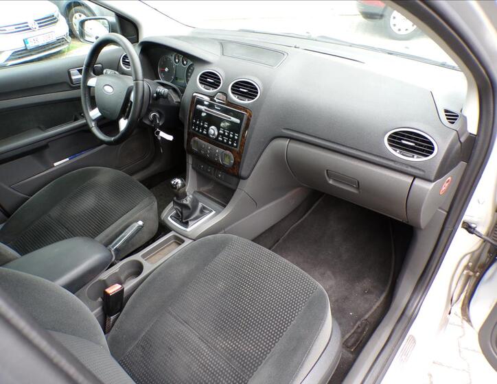 Ford Focus 23