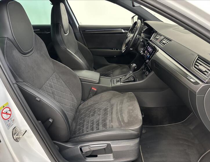 Škoda Superb 24