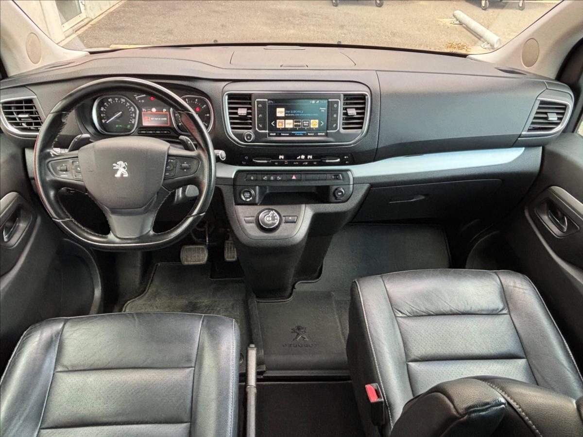 Peugeot Traveller
