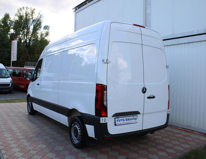 Mercedes-Benz Sprinter 5