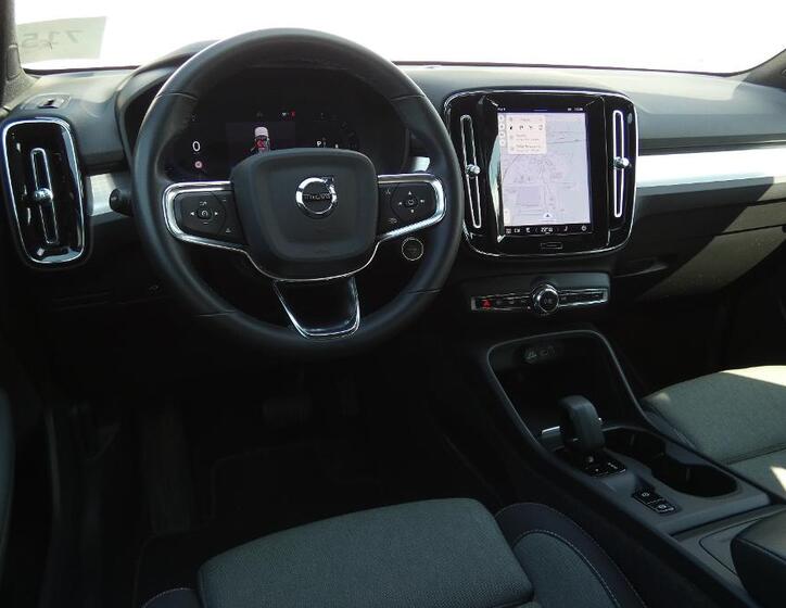 Volvo XC40 5