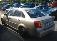 Chevrolet Lacetti 4