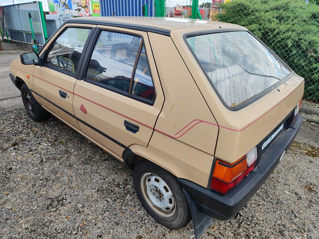 Škoda Favorit